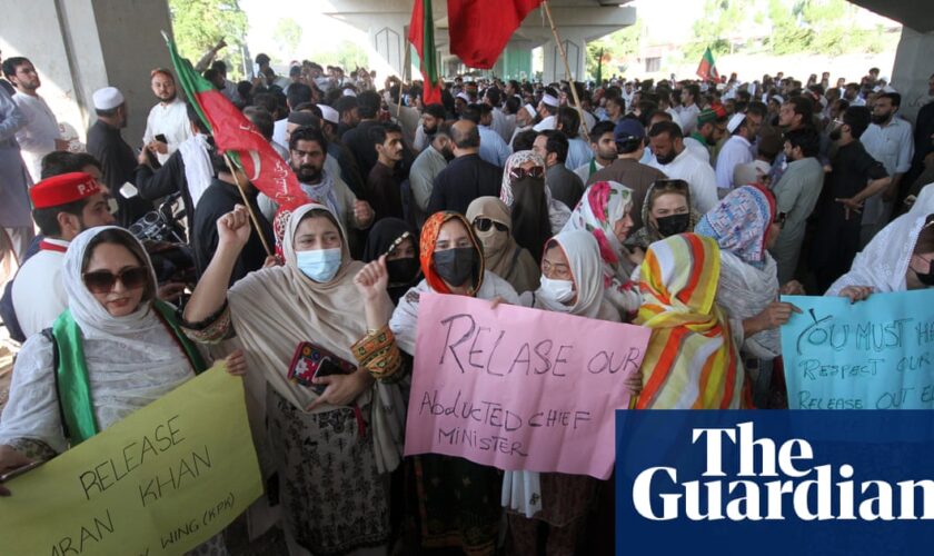 Pakistan bans Pashtun group as government cracks down on dissent