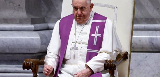 Papst Franziskus bittet um Vergebung für Sünden der Kirche