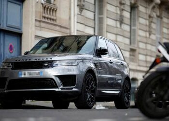 Paris verteuert Parken für schwere Autos – dreimal mehr für SUV