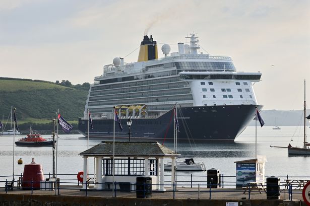 Passenger dies as Spirit of Discovery is lashed by 30ft wave amid huge storm