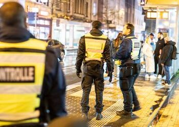 Polizeieinsätze zu Halloween: Süßes, Saures und Randale