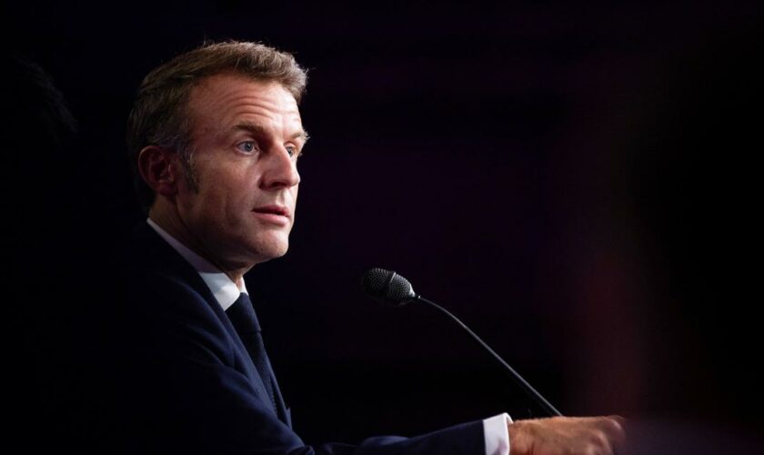 «Qu’ils se démerdent !» : marginalisé, Macron se replie sur ses «domaines réservés»