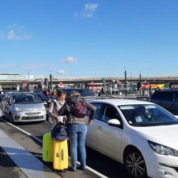 Réaménagement d’Orly : l’aéroport maintient son projet de dépose-minute et parkings excentrés, situés à 1 km