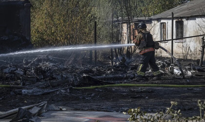 Rusia asegura haber tomado otra localidad en Donetsk en su avance hacia Kurájove