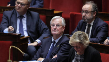 Sans le soutien du RN, la motion de censure de la gauche contre le gouvernement Barnier rejetée