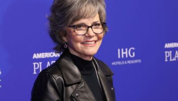 Sally Field spricht über eine heimliche Abtreibung als 17-Jährige. (Archivbild) Foto: Willy Sanjuan/Invision/AP/dpa