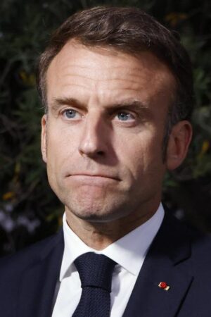 Sondage: Emmanuel Macron à son niveau le plus bas depuis 2017 !