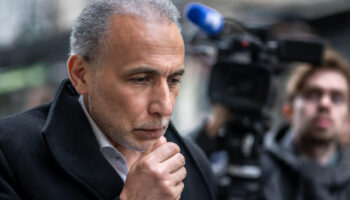 Tariq Ramadan jugé pour viols sur trois femmes : la justice rejette ses derniers recours