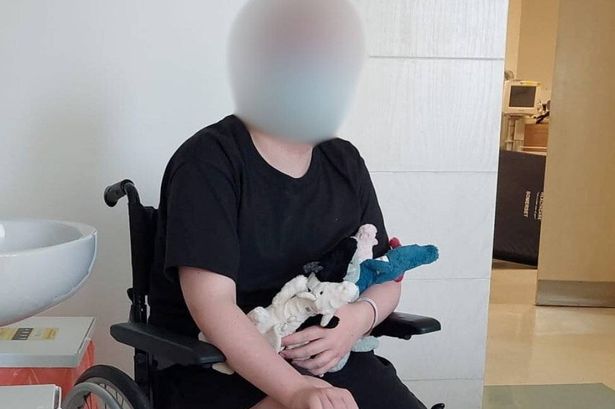 Teen has leg amputated after 'blasé' surgeon operated on him