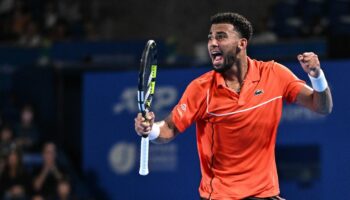 Tennis, finale du tournoi de Tokyo : les images de la renversante victoire d’Arthur Fils face à Ugo Humbert