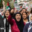 Tens of thousands take part in pro-Palestinian march