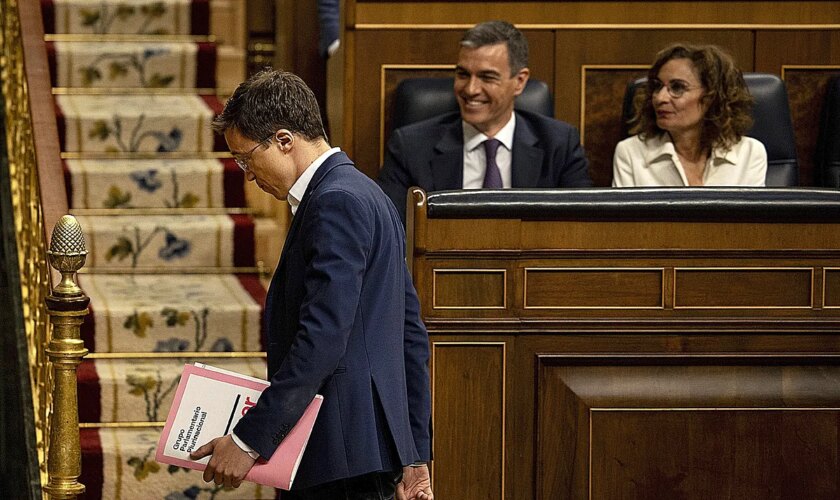 Triple agujero en el Gobierno de Sánchez tras el KO de Errejón: golpe al discurso feminista, hundimiento del socio y se rearma Podemos