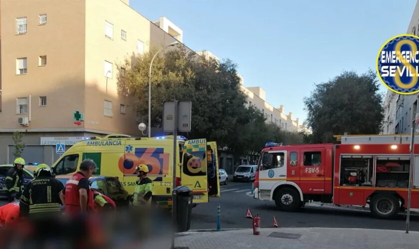 Un motorista herido tras chocar con un vehículo en el barrio de San Jerónimo de Sevilla