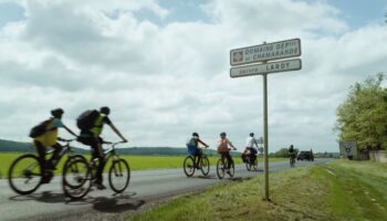 Un périple de 35 km à vélo pour sortir du quartier, « l’aventure d’une vie » pour ces adolescents de Grigny