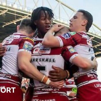 Wigan brush aside Leigh to book Grand Final place