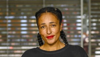 Zadie Smith:  «El racismo es producto del negocio de la esclavitud, no la causa»