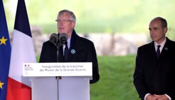 11 Novembre: reprenant le flambeau du mémoriel, Barnier appelle au «sursaut collectif»