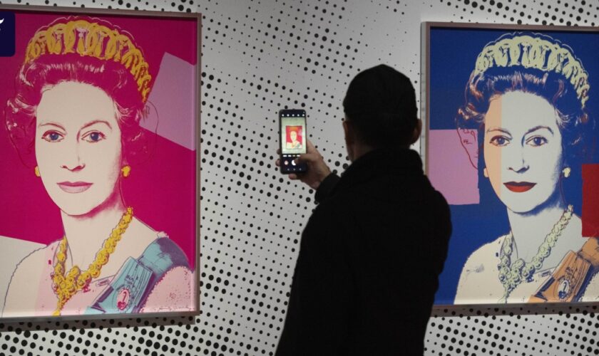 Zwei Werke aus Andy Warhols „Queens“-Serie in den Niederlanden gestohlen