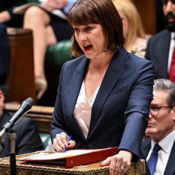 Rachel Reeves, première femme à se confronter à l’épineuse présentation du budget