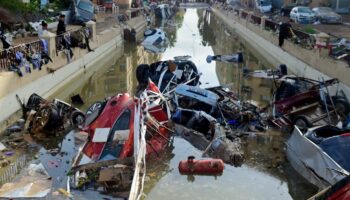 Inondations meurtrières en Espagne : “Les signaux d’alerte ont-ils bien fonctionné ?”