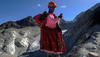 Sur les plus hauts sommets de Bolivie avec une “cholita escaladora”