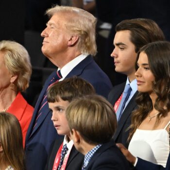 Donald Trump n’avance pas seul dans sa campagne. Sa famille, devenue presque aussi célèbre que lui, est bien présente pour l’épauler dans sa course à la Maison-Blanche.