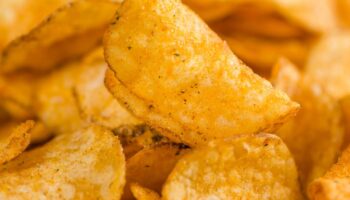 Des «chips à l’essence» ? Brets annule un concours pour produire une nouvelle saveur et blâme son «stagiaire»