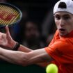 Tennis : Ugo Humbert s’incline contre Alexander Zverev en finale du Masters 1000 de Paris