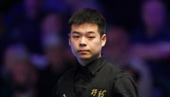 Pang Junxu sinks Ronnie O’Sullivan with successive century breaks in Nanjing