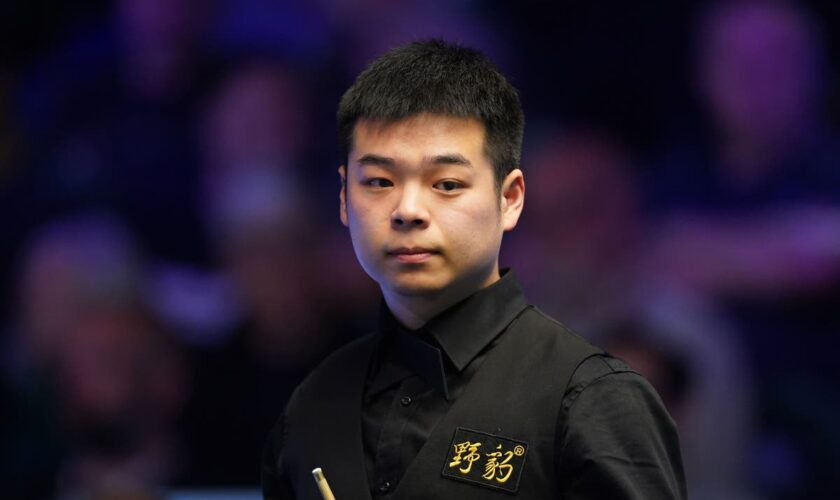 Pang Junxu sinks Ronnie O’Sullivan with successive century breaks in Nanjing