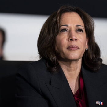 Kamala Harris parle français, et il y a une raison peu commune à cela