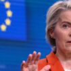 La présidente de la Commission européenne Ursula von der Leyen s'exprime lors d'une conférence de presse à l'issue du sommet de l'UE à Bruxelles, le 17 octobre 2024