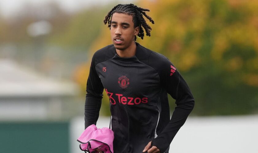 Leny Yoro returns to training with Manchester United after three-month absence