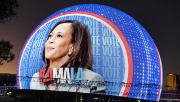 Première apparition de Kamala Harris après sa défaite, discussion entre Trump et Nétanyahou, disparition des élections législatives au Qatar… L’actu de ce mercredi 6 novembre