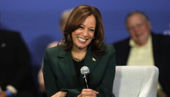 Le nom de Kamala Harris est la transcription d'un mot sanskrit et c'est très joli