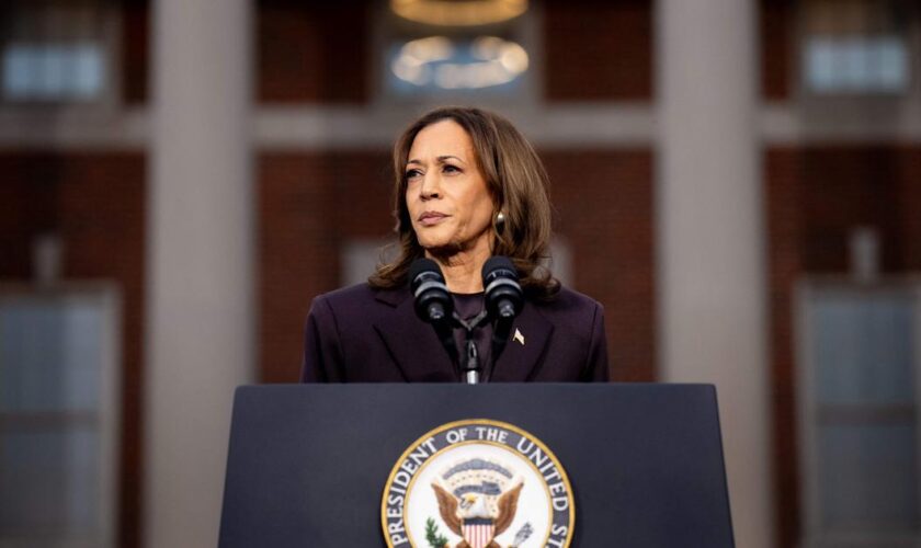 Kamala Harris concède sa défaite : un discours “plein d’émotion” et sur un “ton de défi”