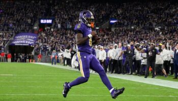 Baltimore Ravens edge past Cincinnati Bengals in late scoring flurry