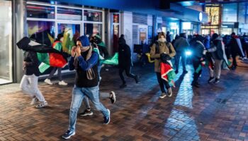 Amsterdam: Israel lässt nach Ausschreitungen Fußballfans aus Amsterdam ausfliegen