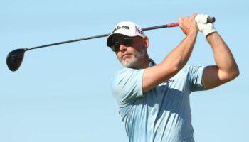 Paul Waring sets course record to reach -19 at halfway stage in Abu Dhabi