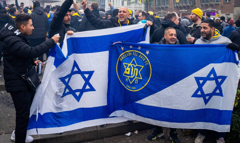 Supporteurs de foot israéliens attaqués à Amsterdam : ce que l’on sait des faits, du contexte et des réactions