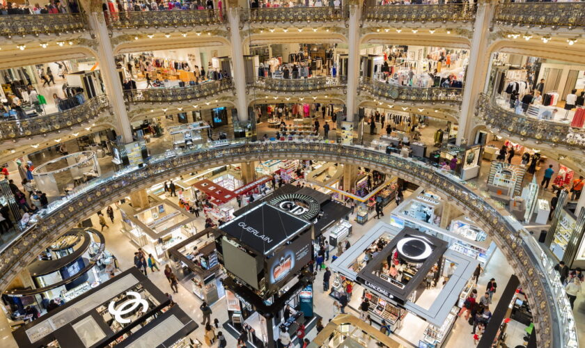 Magasins ouverts le 11 novembre 2024 : ces commerces qui ne ferment pas pour l'Armistice