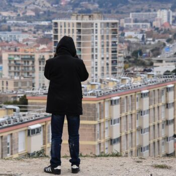 « Cramés, les enfants du Monstre » : 3 raisons de lire l’enquête sur les minots marseillais minés par la drogue