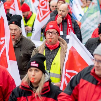 Mehr Geld für Metaller: In der Nacht auf Dienstag soll der Tarifvertrag stehen