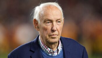 John Robinson, USC football and Rams coaching great, dead at 89