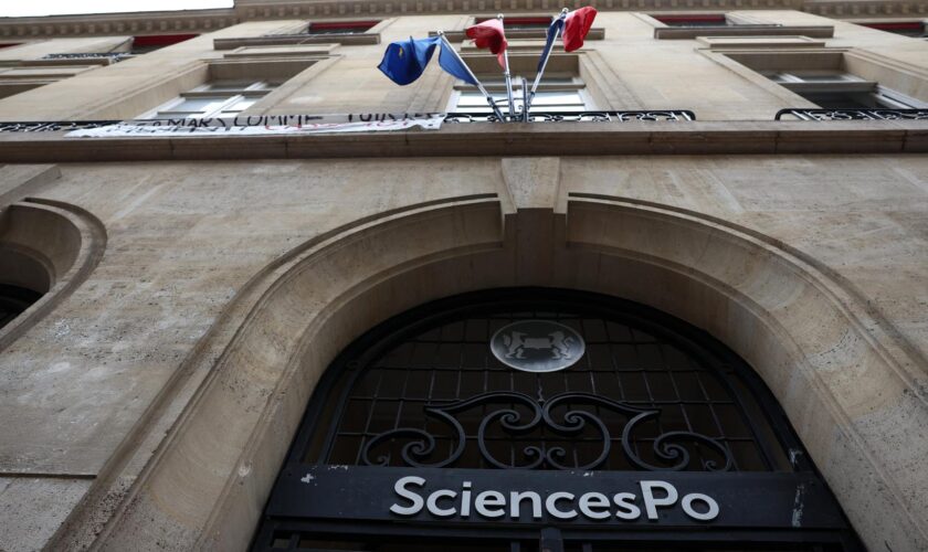 À Sciences Po Paris, une caméra retrouvée pour la 2e fois dans les toilettes, les étudiants inquiets