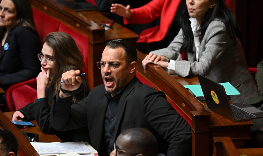 "Dans les poubelles !" : ce qu'a dit le député Delogu à l'Assemblée réactive la polémique