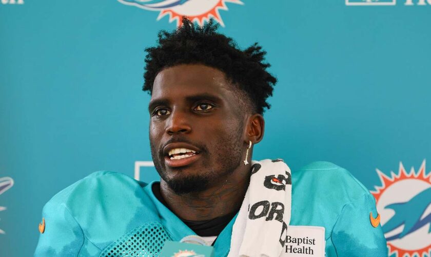 Dolphins' Tyreek Hill floats latest theory about arrest near NFL stadium amid battle with wrist injury