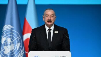 Le président azerbaïdjanais Ilham Aliev prononce un discours lors de la COP29, le 12 novembre 2024 à Bakou.