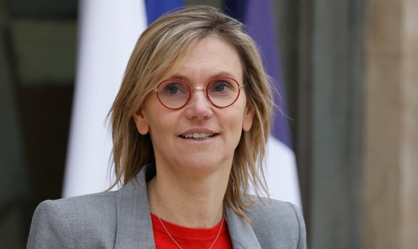 La ministre de la Transition écologique Agnès Pannier-Runacher après le conseil des ministres à l'Élysée à Paris, le 6 novembre 2024