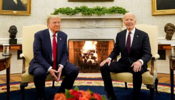 U.S. President Joe Biden meets with President-elect Donald Trump in the Oval Office at the White House in Washington, U.S., November 13, 2024. REUTERS/Kevin Lamarque